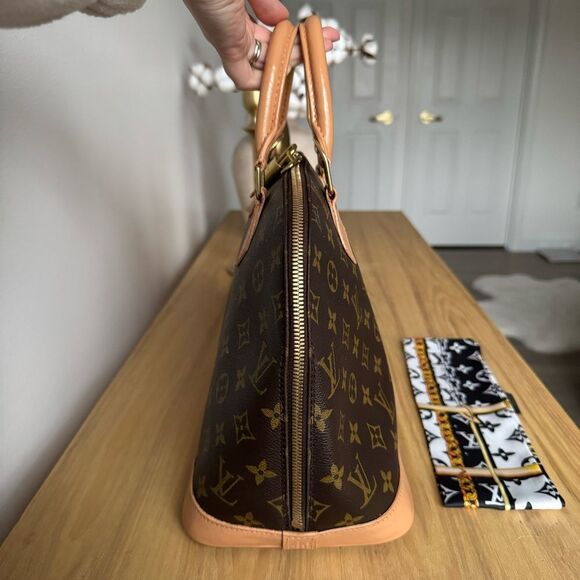 ✅AUTHENTIC✅LOUIS VUITTON ALMA PM - Picture 4 of 13